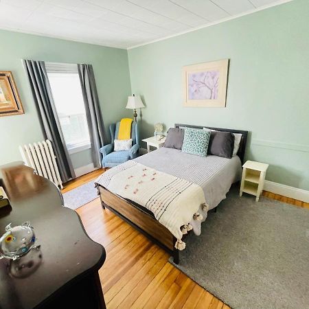 Delightful 2Br Apartment With Balcony - 15 Min From Mohegan Sun- Foxwoods Casinos & Mystic Ню Лондон Екстериор снимка
