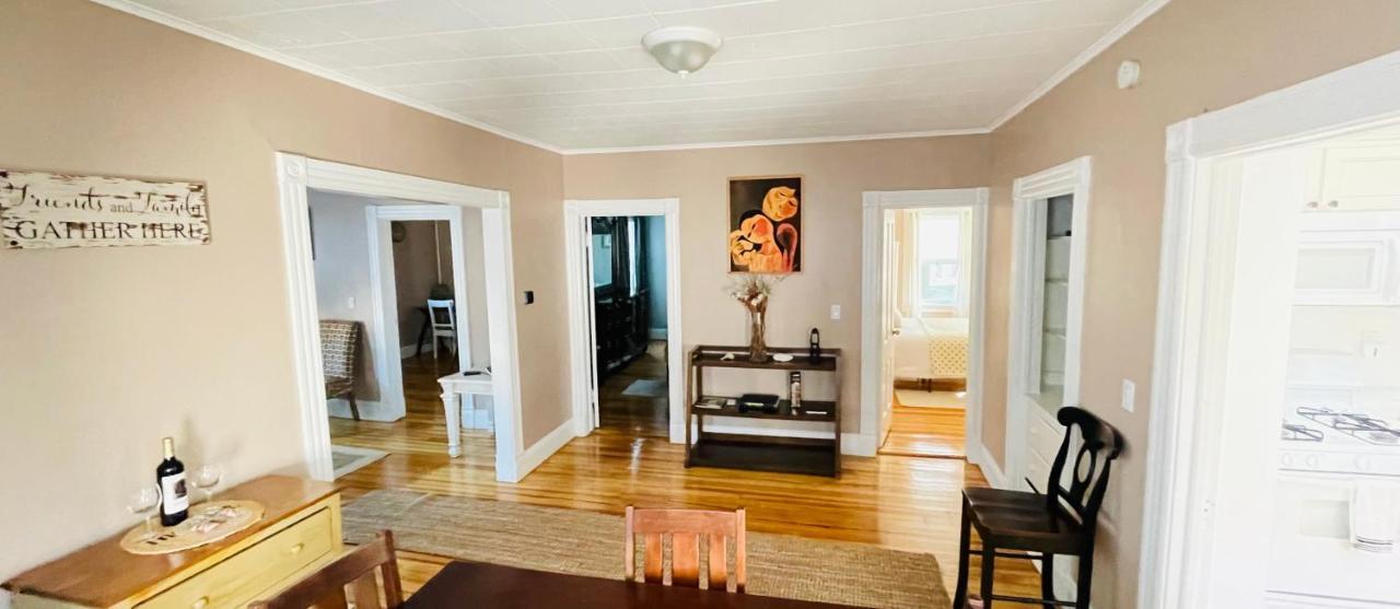Delightful 2Br Apartment With Balcony - 15 Min From Mohegan Sun- Foxwoods Casinos & Mystic Ню Лондон Екстериор снимка
