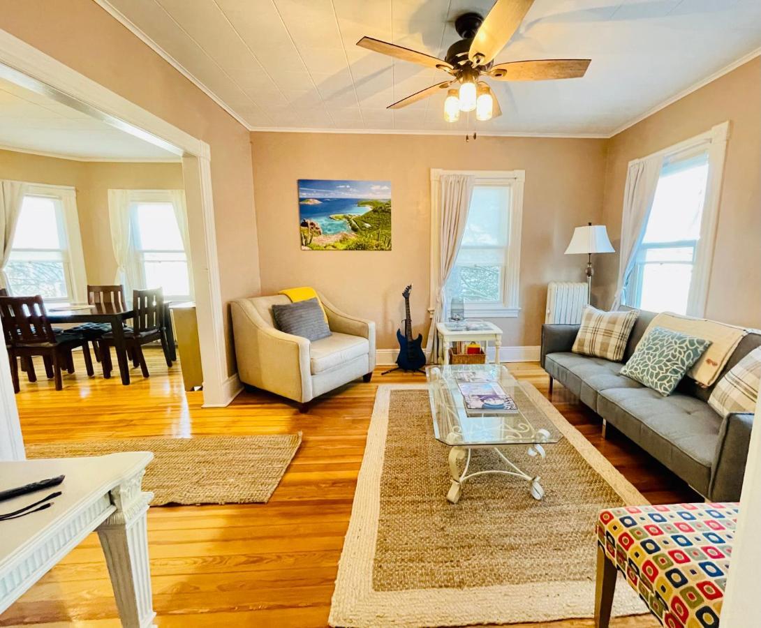 Delightful 2Br Apartment With Balcony - 15 Min From Mohegan Sun- Foxwoods Casinos & Mystic Ню Лондон Екстериор снимка
