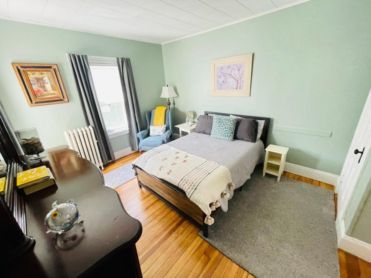 Delightful 2Br Apartment With Balcony - 15 Min From Mohegan Sun- Foxwoods Casinos & Mystic Ню Лондон Екстериор снимка