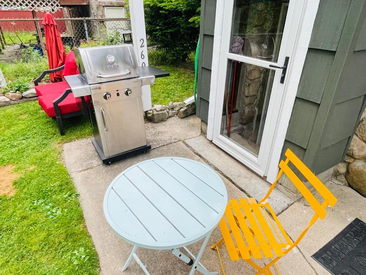 Delightful 2Br Apartment With Balcony - 15 Min From Mohegan Sun- Foxwoods Casinos & Mystic Ню Лондон Екстериор снимка