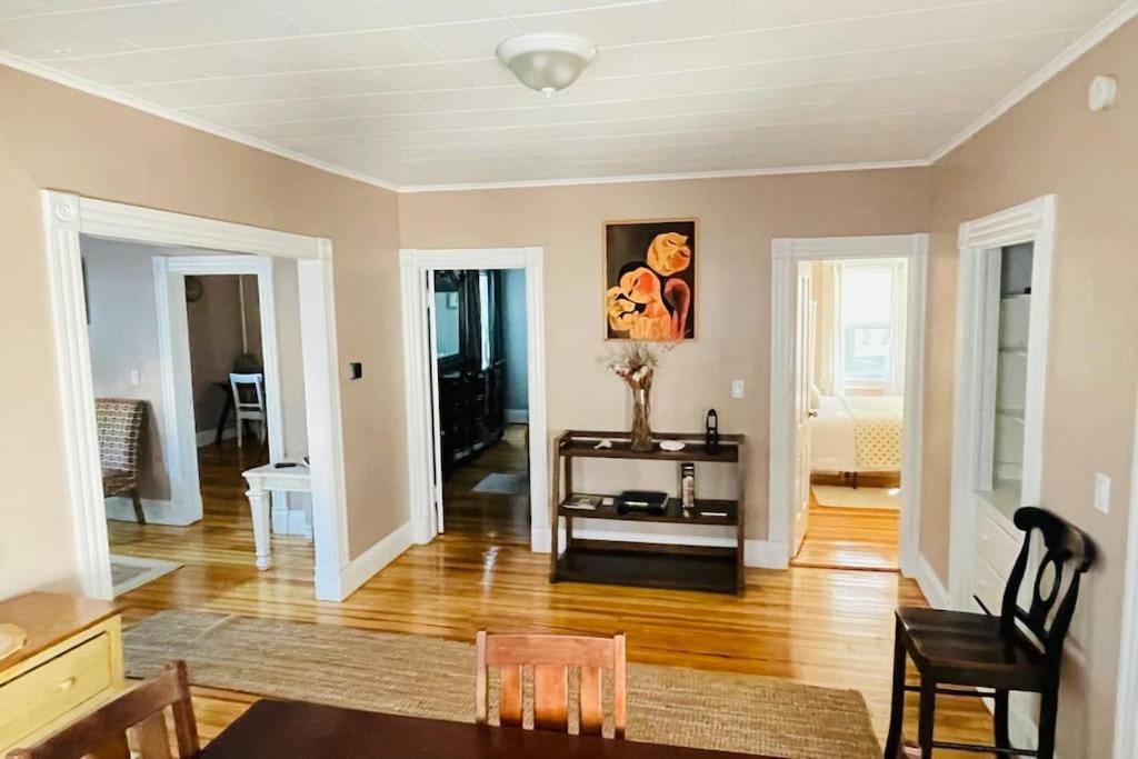 Delightful 2Br Apartment With Balcony - 15 Min From Mohegan Sun- Foxwoods Casinos & Mystic Ню Лондон Екстериор снимка